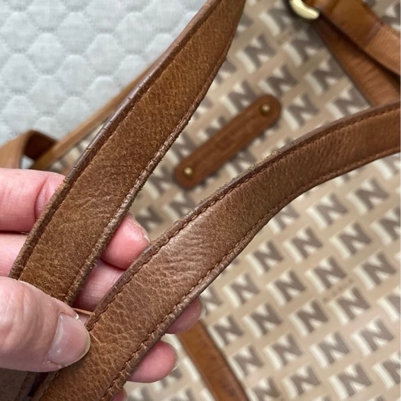 Nicole St Gilles Paris tote - Picture 8 of 10